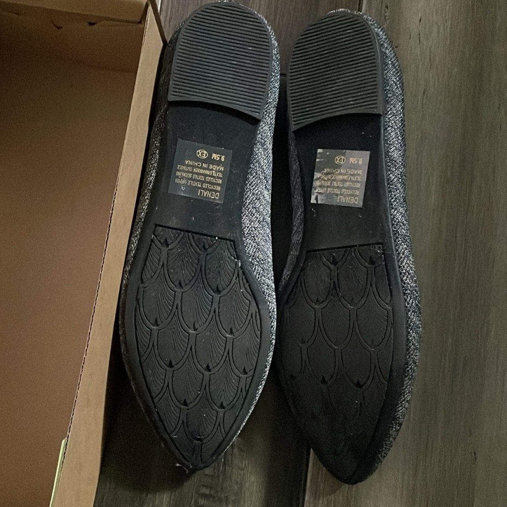 WEEKEND OFFER Jellypop Flats color gray new no tags - Picture 3 of 6